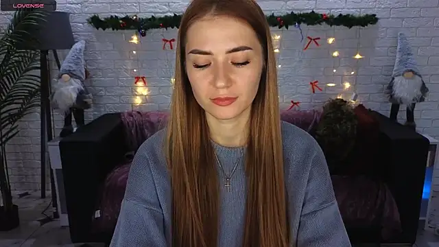 Adelyna Bird online show from December 16, 11:33 am