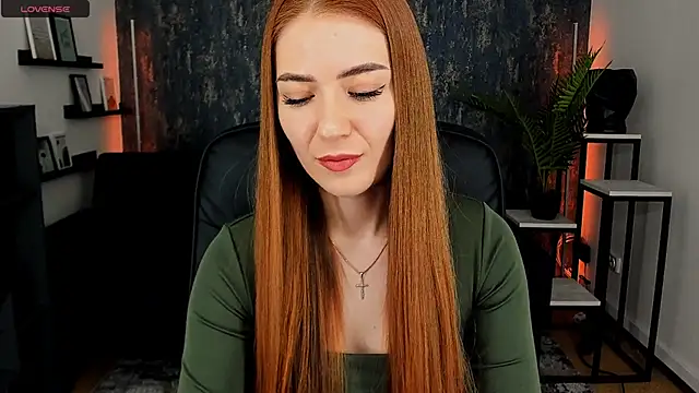 Adelyna Bird online show from January 20, 7:36 am