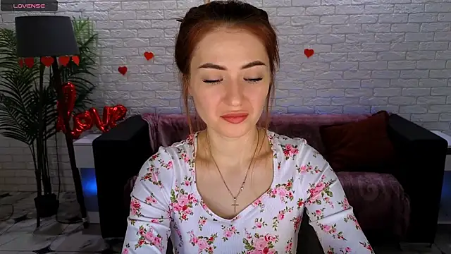 Adelyna Bird online show from February 9, 6:54 am