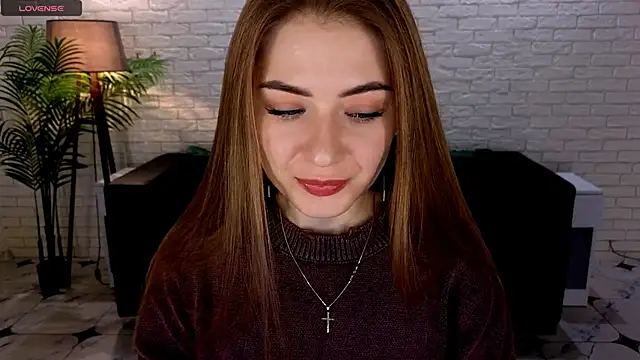 Adelyna Bird online show from March 6, 7:14 am