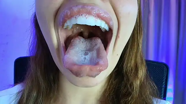 lisbet21x online show from May 27, 10:18 pm