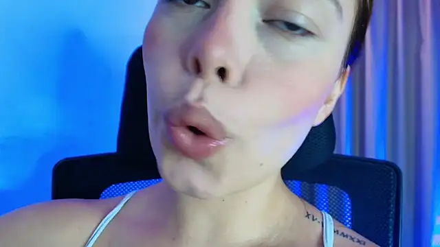 lisbet21x online show from May 28, 10:07 pm