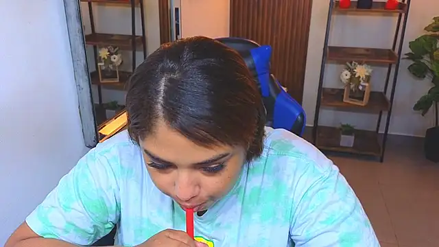 Kenya--Buhle online show from April 14, 11:05 am