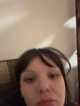 Snapshot of SweetMaisie chatting on February 9, 2:37 am SweetMaisie online show from February 9, 2:37 am