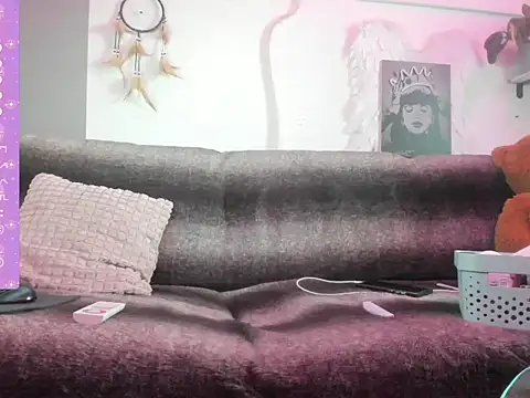 Snapshot of U_prolazu chatting on February 19, 11:28 am U prolazu online show from February 19, 11:28 am