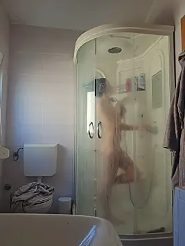 Snapshot of U_prolazu chatting on February 27, 8:36 am U prolazu online show from February 27, 8:36 am