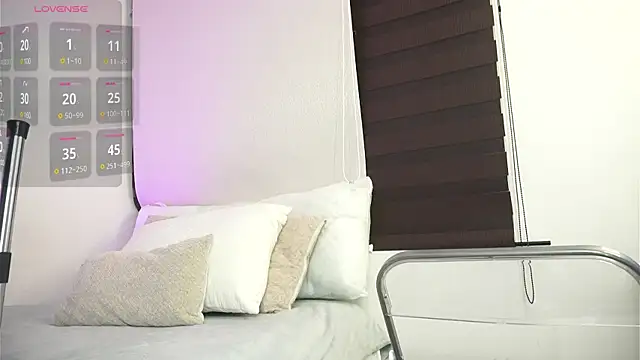 Alexxandra 12 online show from March 14, 9:46 am