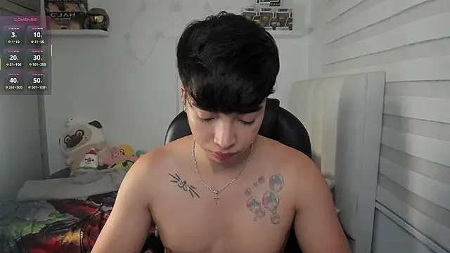 santy7v7 online show from March 19, 1:26 pm