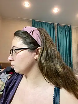 DienkaGreen online show from December 1, 2:22 pm