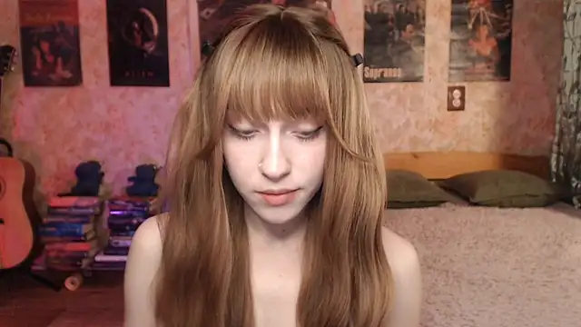 Snapshot of Friendly_Ellie chatting on February 28, 1:28 am Friendly Ellie online show from February 28, 1:28 am