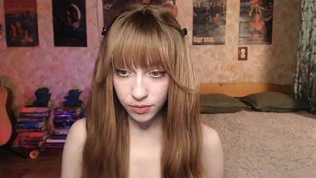 Snapshot of Friendly_Ellie chatting on March 1, 12:23 am Friendly Ellie online show from March 1, 12:23 am