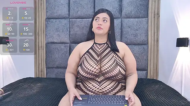 AmandaRousel online show from December 18, 1:06 pm