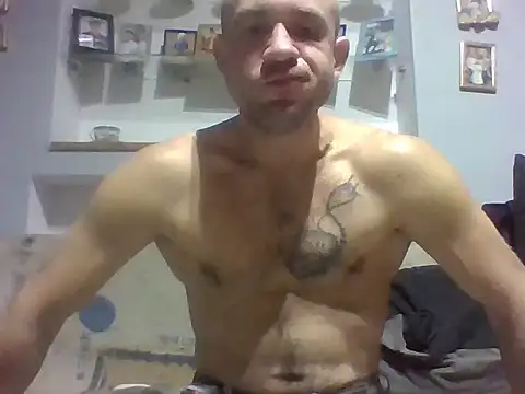 Snapshot of aroj95 chatting on September 15, 9:26 pm aroj95 online show from September 15, 9:26 pm