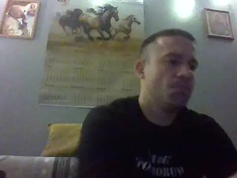 Snapshot of aroj95 chatting on March 11, 11:00 pm aroj95 online show from March 11, 11:00 pm