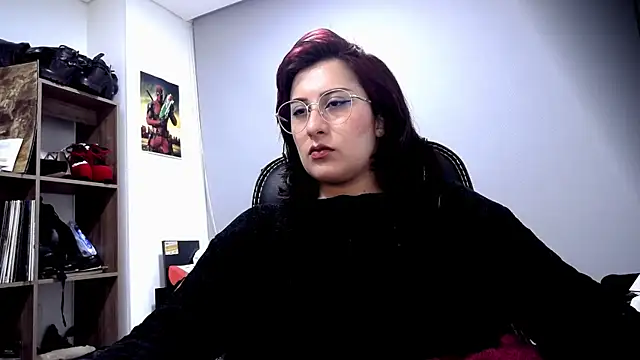 Snapshot of Scarlett_Sen chatting on April 23, 1:46 pm Scarlett Sen online show from April 23, 1:46 pm