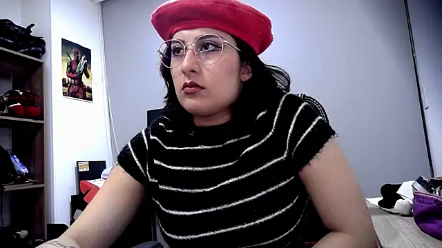 Snapshot of Scarlett_Sen chatting on April 25, 2:58 pm Scarlett Sen online show from April 25, 2:58 pm