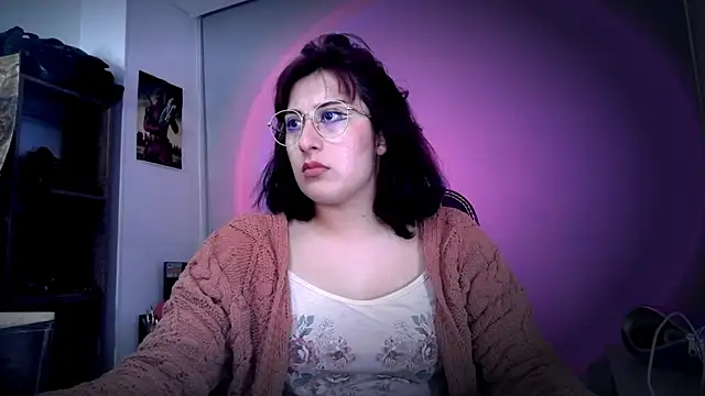 Snapshot of Scarlett_Sen chatting on May 8, 3:06 pm Scarlett Sen online show from May 8, 3:06 pm