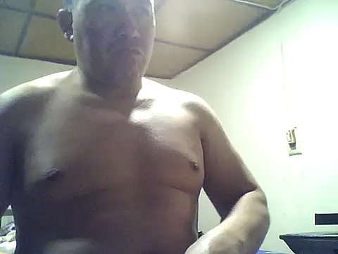 Snapshot of elfercho781 chatting on October 31, 3:18 am elfercho781 online show from October 31, 3:18 am