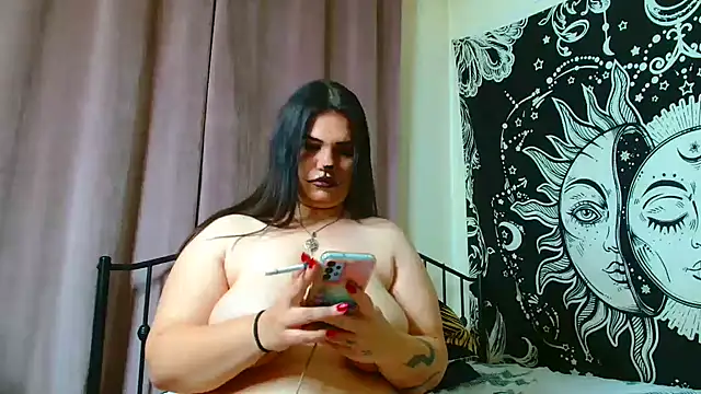 Thichslutxx online show from October 30, 9:26 pm