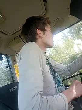 utoopia777 online show from September 11, 12:05 pm