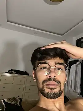 Hermanooooooo online show from January 6, 6:55 pm