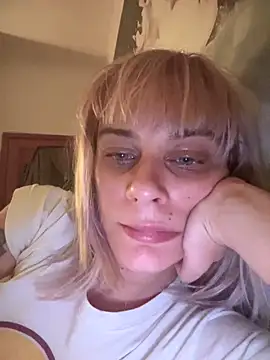 MarikaWild93 online show from December 5, 10:23 pm