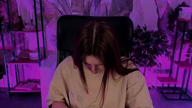 Snapshot of JennyDens chatting on January 2, 2:43 am JennyDens online show from January 2, 2:43 am