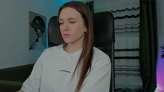 Snapshot of JennyDens chatting on January 22, 5:48 am JennyDens online show from January 22, 5:48 am