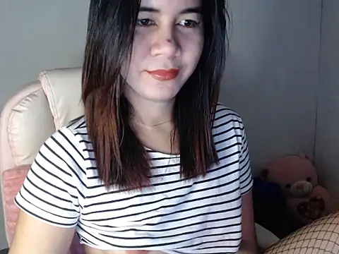 TransPetite1 online show from September 12, 3:50 am