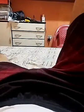 Snapshot of Emanuel45js chatting on December 2, 11:40 pm Emanuel45js online show from December 2, 11:40 pm