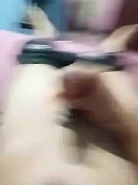 Snapshot of Emanuel45js chatting on February 18, 2:27 pm Emanuel45js online show from February 18, 2:27 pm