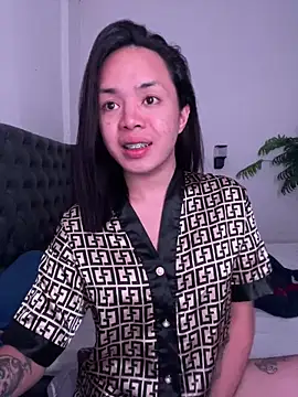 SweetCheska19 online show from April 16, 7:09 am