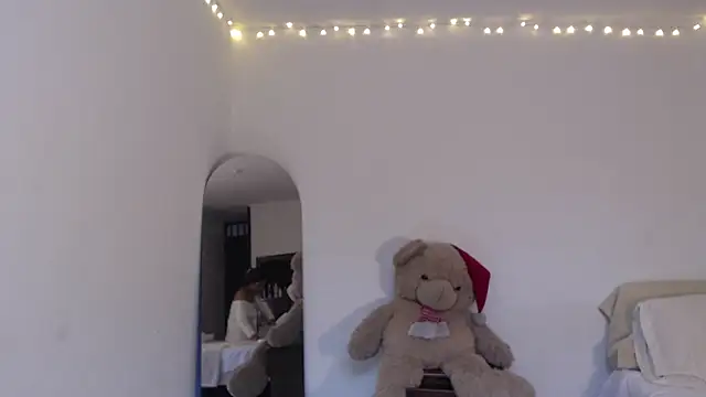 ValienteGirl  online show from March 1, 10:01 pm