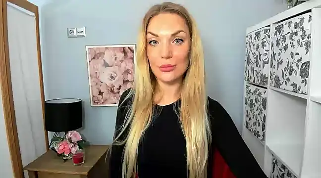 AulloraHoney online show from December 21, 9:23 am