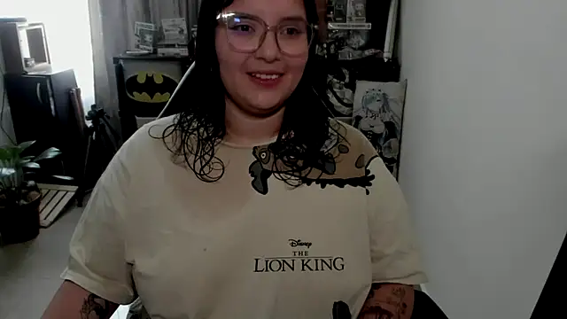 aika-dreams online show from March 9, 1:26 pm