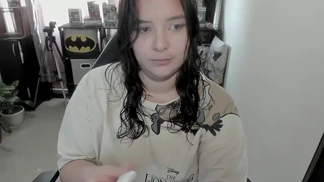 aika-dreams online show from July 8, 1:48 pm