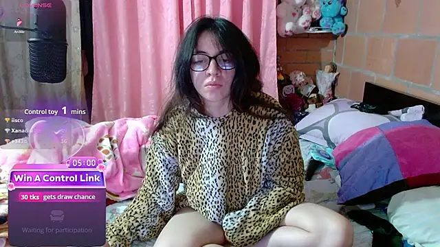 Maggie Fox3 online show from April 11, 7:02 am