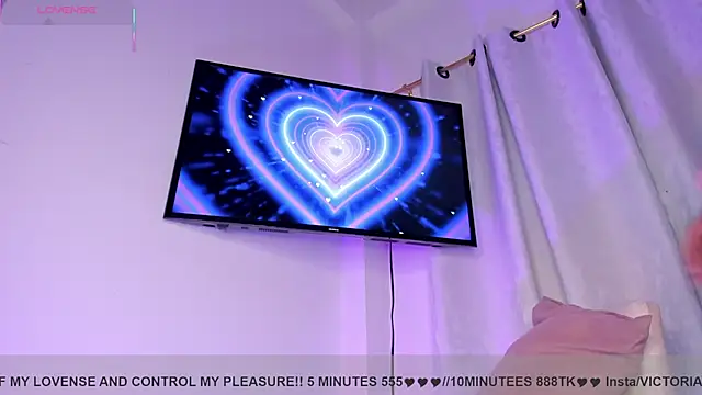 VictoriaVX online show from September 20, 1:06 am