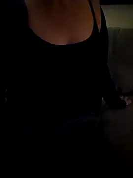 Snapshot of Sim_june chatting on October 18, 12:57 am Sim june online show from October 18, 12:57 am