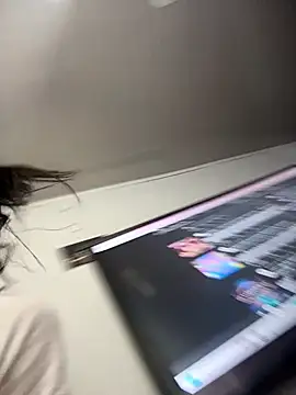 stormytt  online show from November 19, 6:46 am