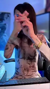 stormytt  online show from January 10, 5:48 pm