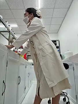 Snapshot of HinaLovely chatting on February 13, 3:13 am HinaLovely online show from February 13, 3:13 am