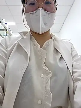 HinaLovely online show from April 3, 3:26 am