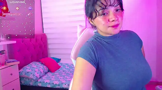 Snapshot of Vannessa__Shy chatting on December 20, 11:05 pm Vannessa Shy online show from December 20, 11:05 pm