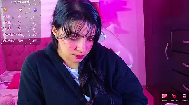 Snapshot of Vannessa__Shy chatting on January 11, 4:57 pm Vannessa Shy online show from January 11, 4:57 pm