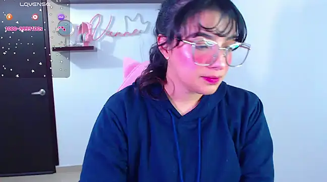 Snapshot of Vannessa__Shy chatting on February 13, 10:00 pm Vannessa Shy online show from February 13, 10:00 pm