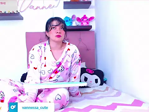 Snapshot of Vannessa__Shy chatting on October 9, 1:47 am Vannessa Shy online show from October 9, 1:47 am
