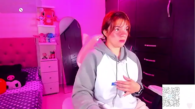 Vannessa  Shy online show from March 5, 4:14 pm