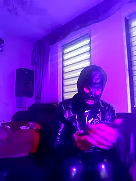 Snapshot of Crystalbitchx chatting on December 30, 7:59 am Crystalbitchx online show from December 30, 7:59 am