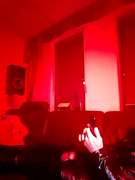 Snapshot of Crystalbitchx chatting on January 4, 4:23 am Crystalbitchx online show from January 4, 4:23 am